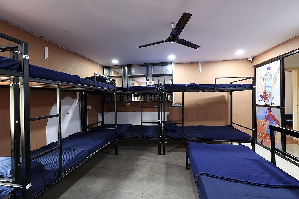 Wee care hostel and dormitory Shared Dormitory 7