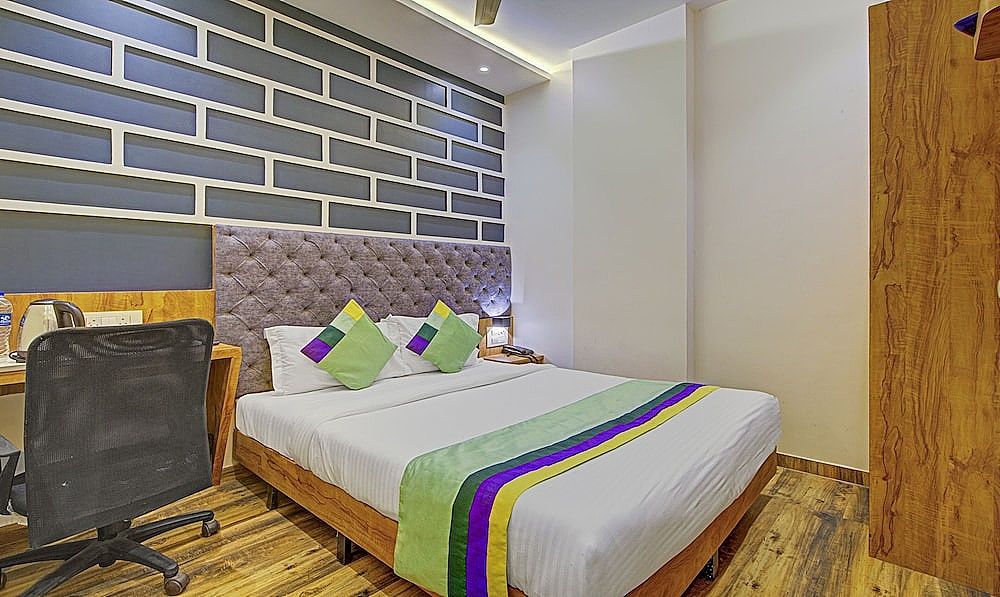 Treebo Prince Andheri East Standard Double Room