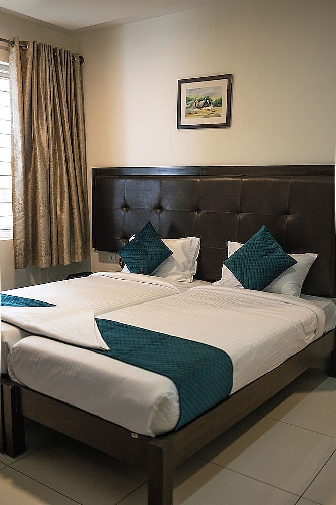 Catalyst Suites Rajajinagar Deluxe Double Room 4