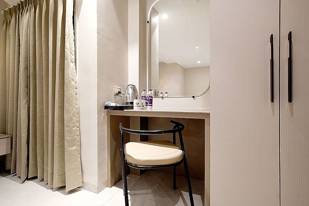 Aceotel Select Tulsi Deluxe Room 10