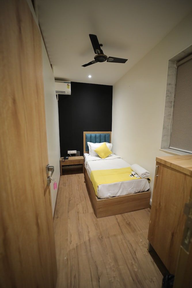 Deluxe Cabin
