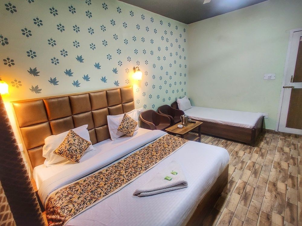 Classic Triple Room, Multiple Beds, Smoking