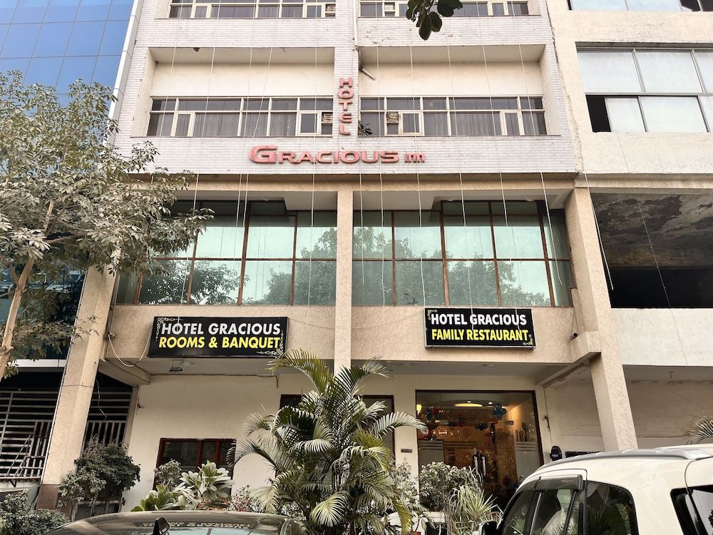 HOTEL GRACIOUS