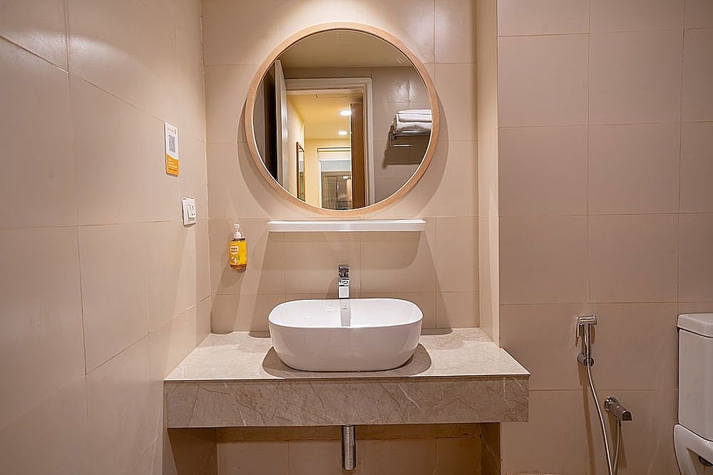 Bloom Hotel - Medicity Gurugram, Near Medanta Hospital Superior Twin Room, 2 Twin Beds 6