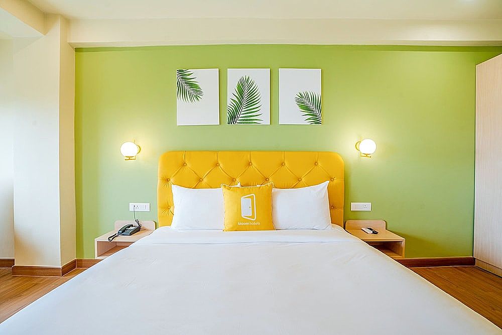 Bloom Hotel - Medicity Gurugram, Near Medanta Hospital Superior Double Room, 1 King Bed 6