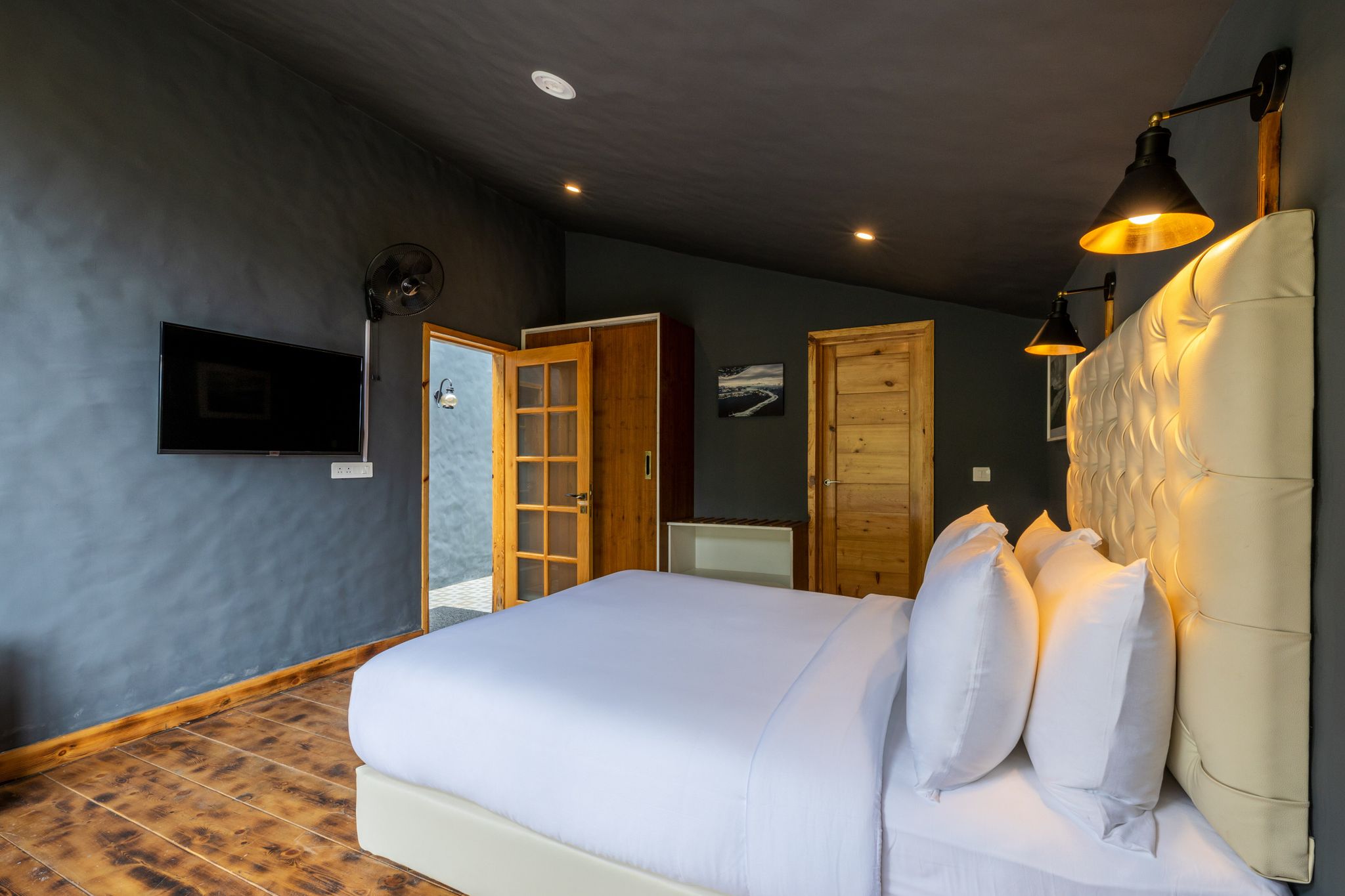 amã Stays & Trails Serendipity, Ranikhet Room, 2 Bedrooms (Trishul)