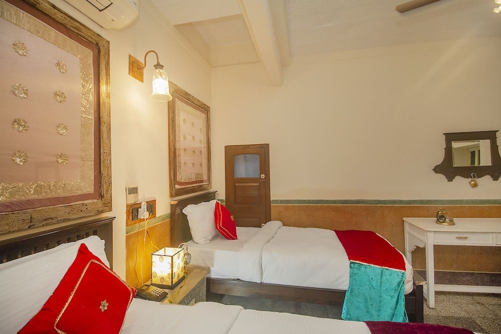 Amritara Manak Haveli, Jodhpur Heritage Twin 5