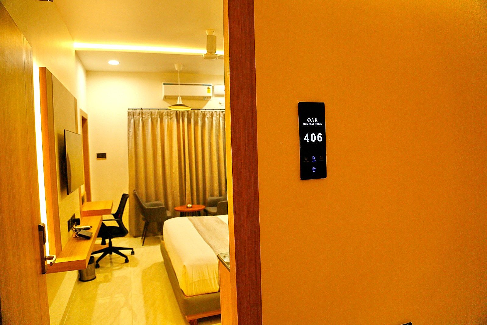 Oak Business Hotel Superior Room King 9