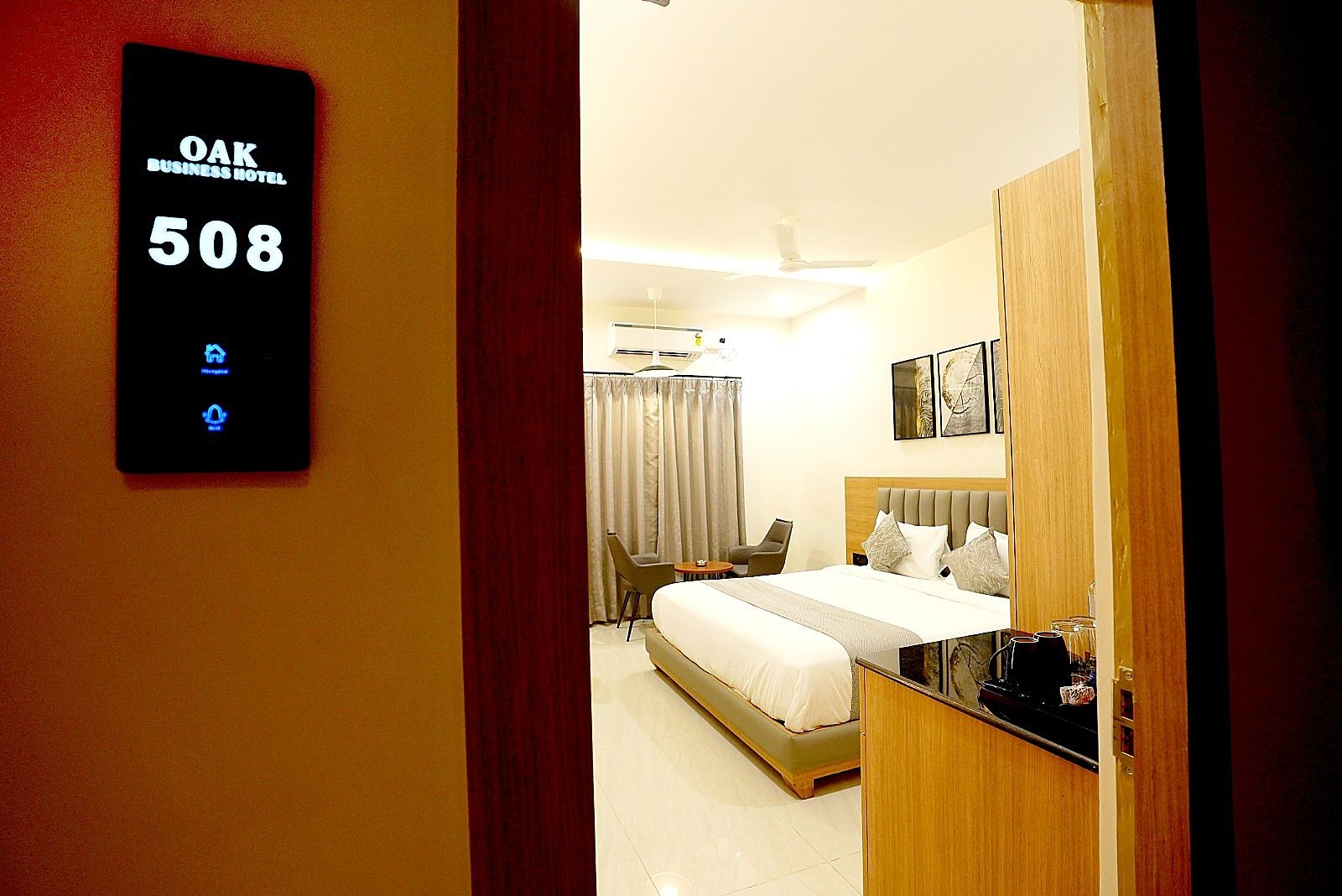 Oak Business Hotel Superior Room King 12