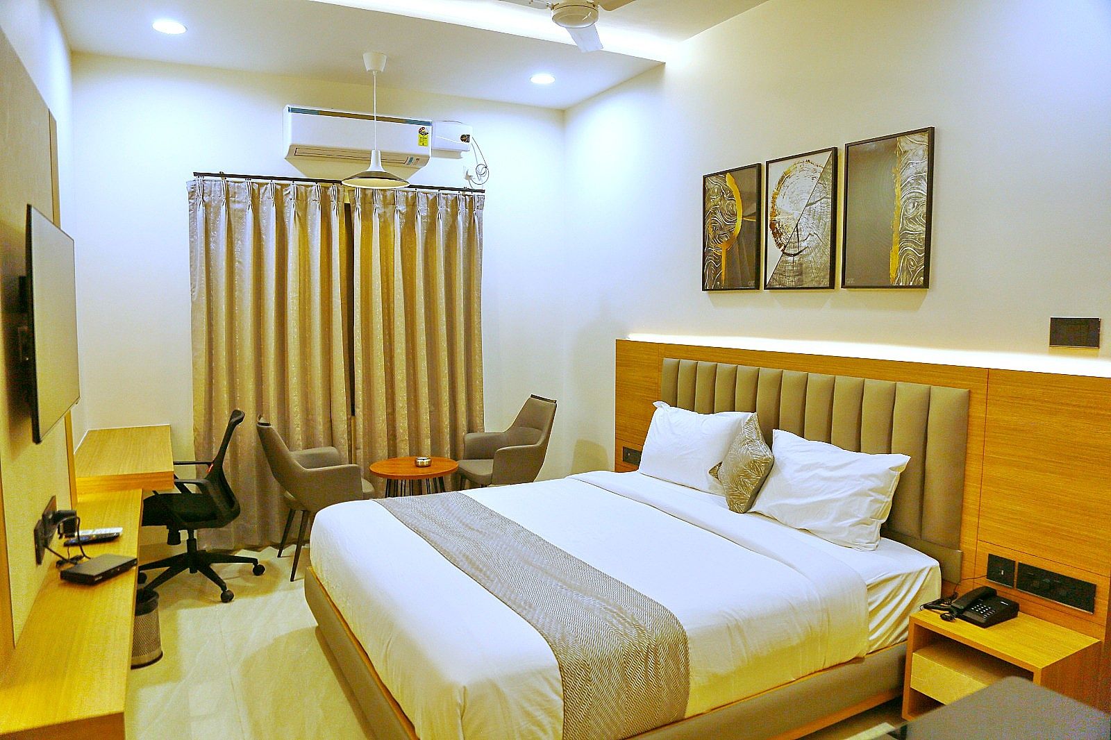 Oak Business Hotel Superior Room King 3