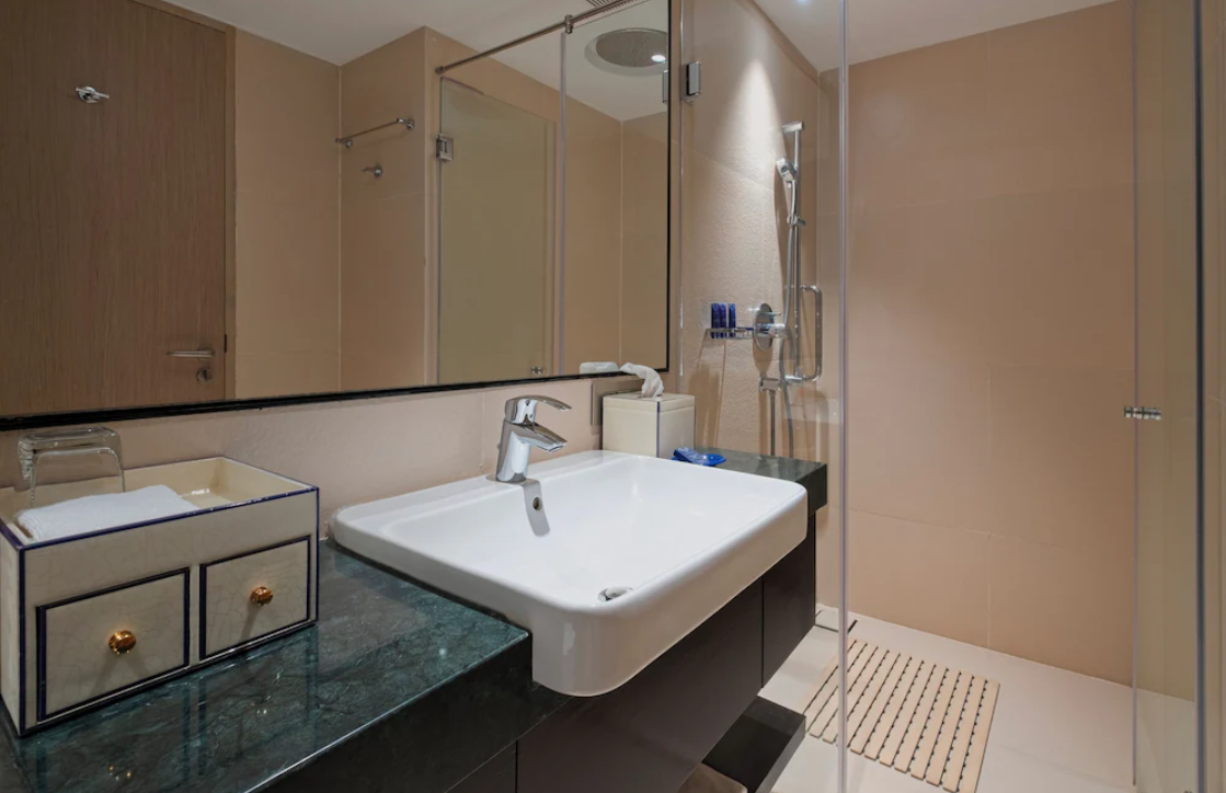 Vivanta Goa, Miramar Deluxe Room King Bed 3