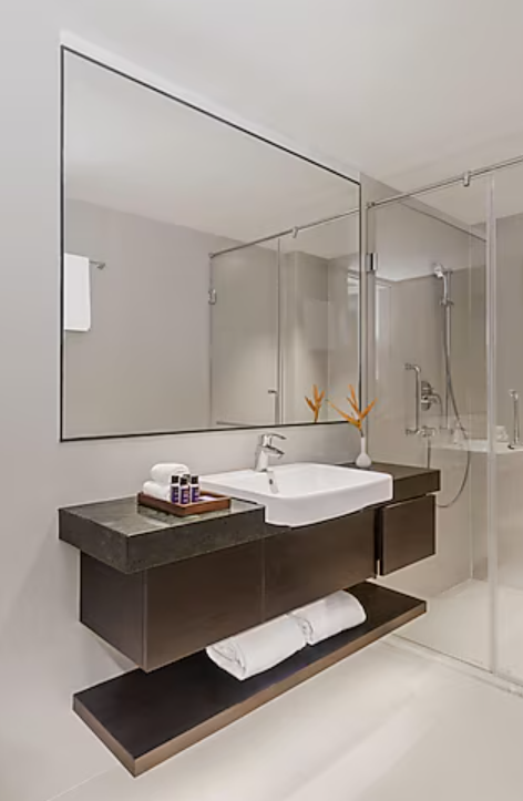 Vivanta Goa, Miramar Deluxe Room King Bed 4