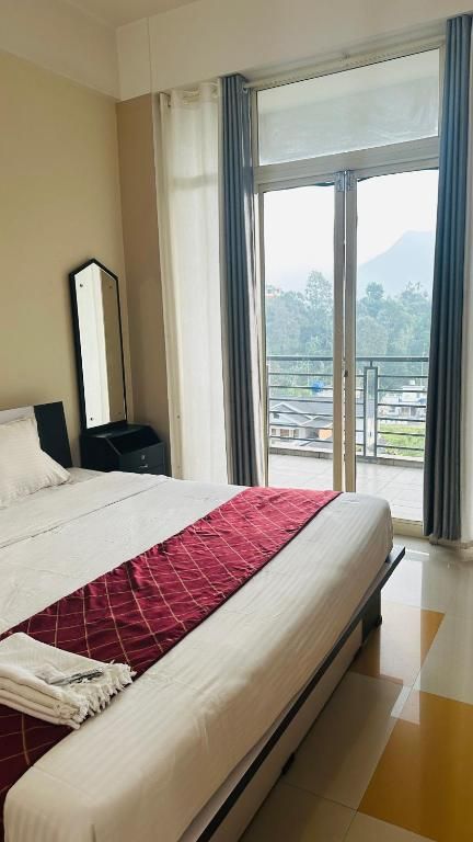 Western Ghats Holiday Home King Room With Balcony 4