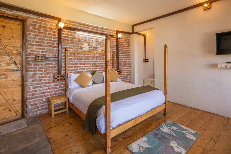 Buransh Suite with Balcony