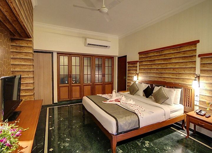 Super Deluxe Room with Balcony