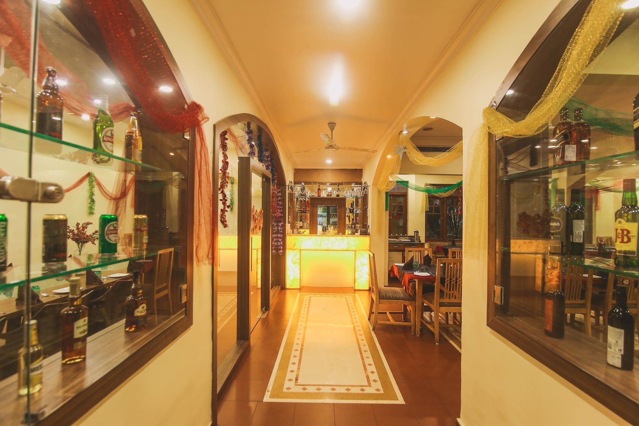Food & Dining