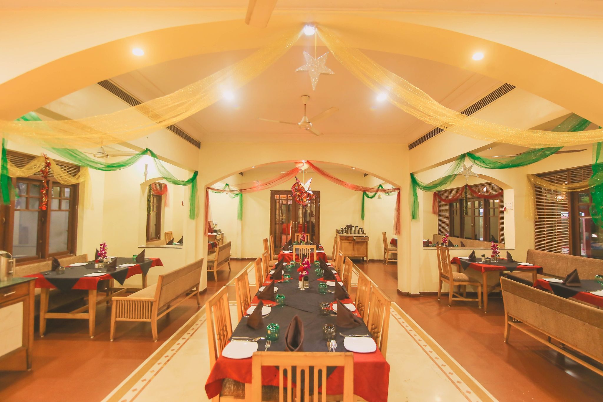Food & Dining