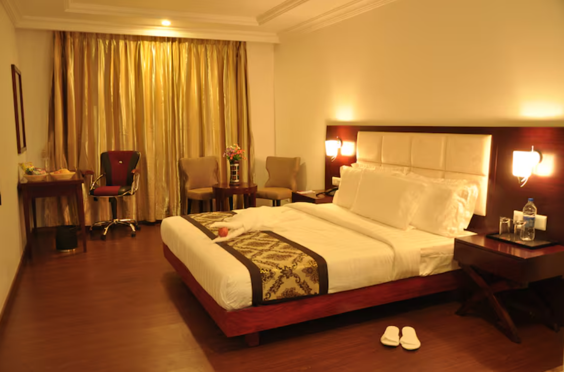 Grand Clarks Inn Badami  Suit Room