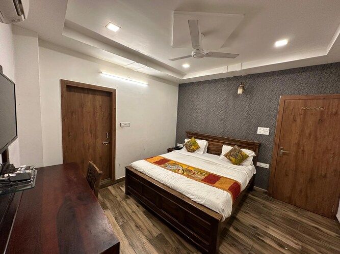 Hotel Jaisal inn (Pure Veg ) Standard Room 2