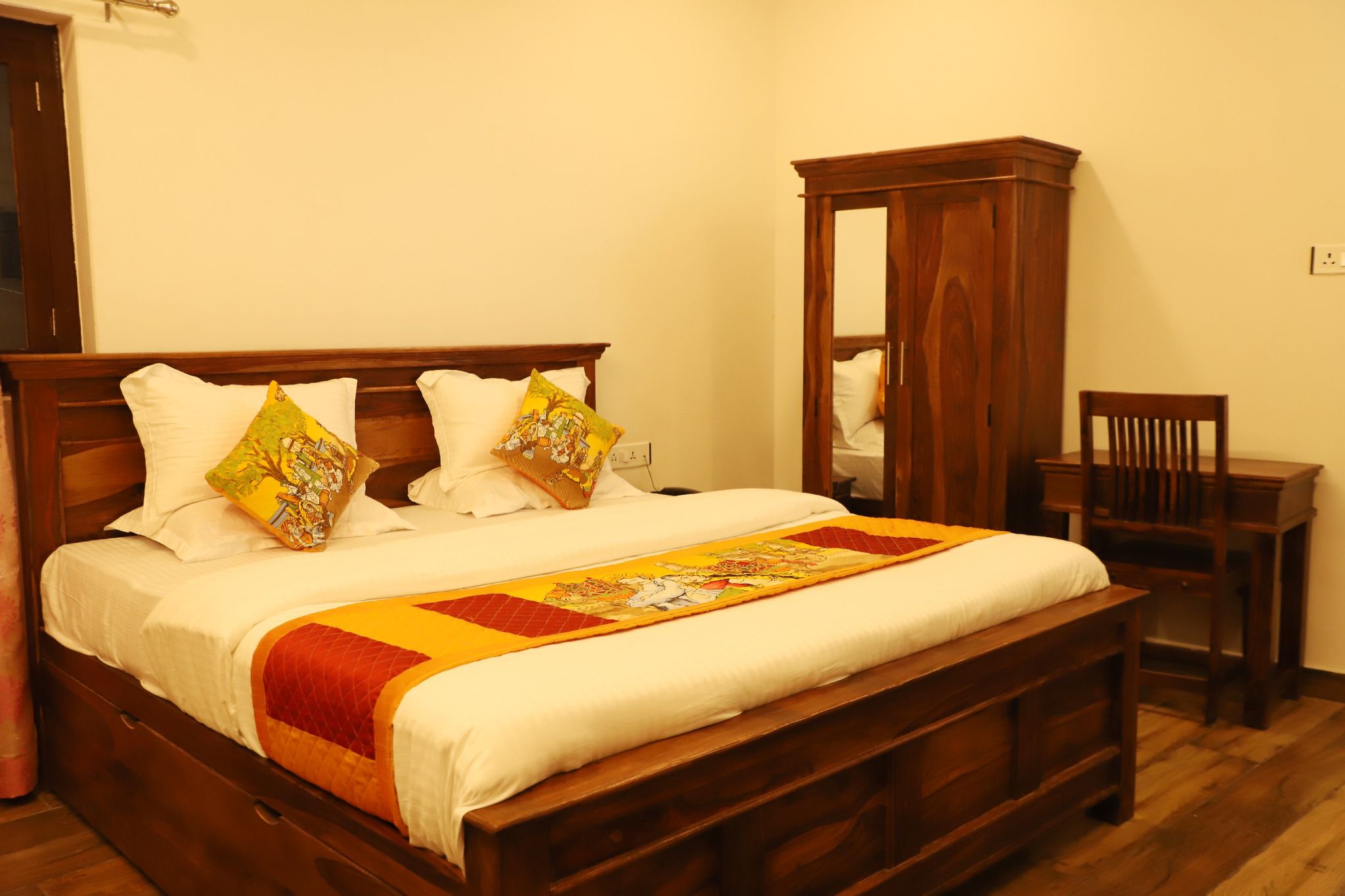 Hotel Jaisal inn (Pure Veg ) Standard Room 4