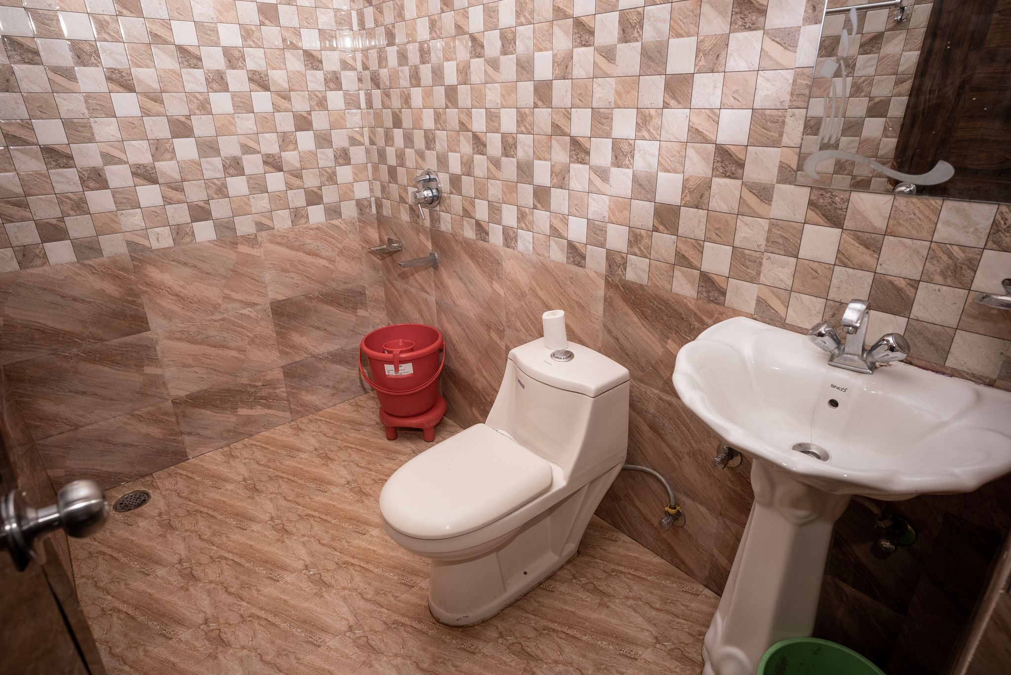 Hotel Blue Heaven - Best Hotel in Dalhousie  Deluxe Room 6