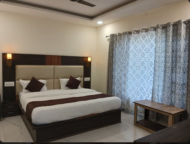 Valley View Super Deluxe Room