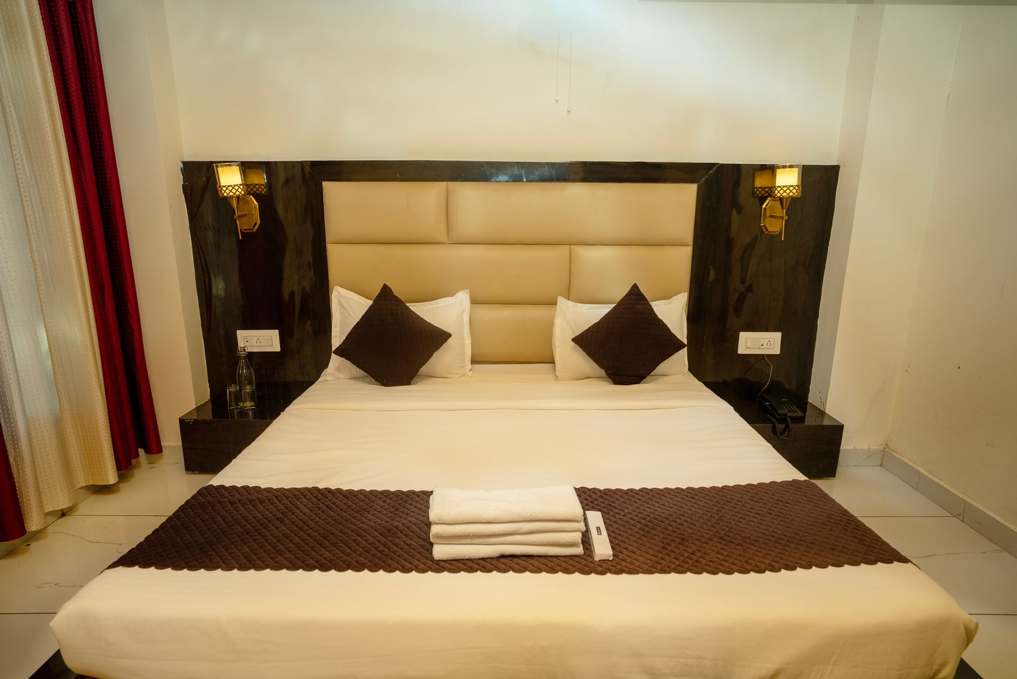 Valley View Super Deluxe Room