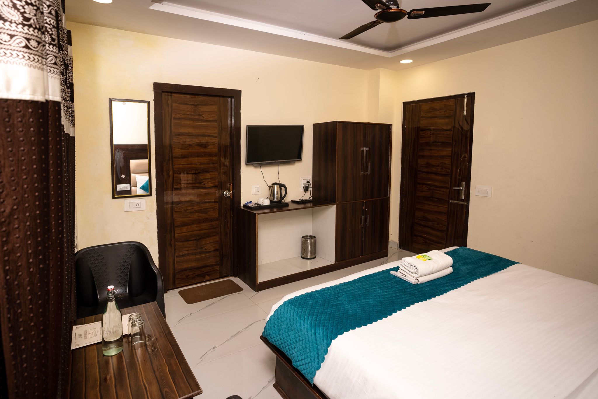 Hotel Blue Heaven - Best Hotel in Dalhousie  Deluxe Room 2