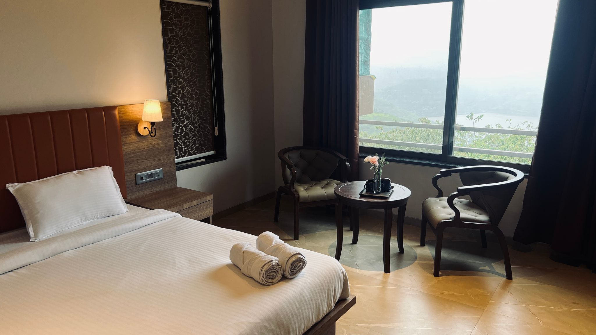 Valley Facing Executive Room