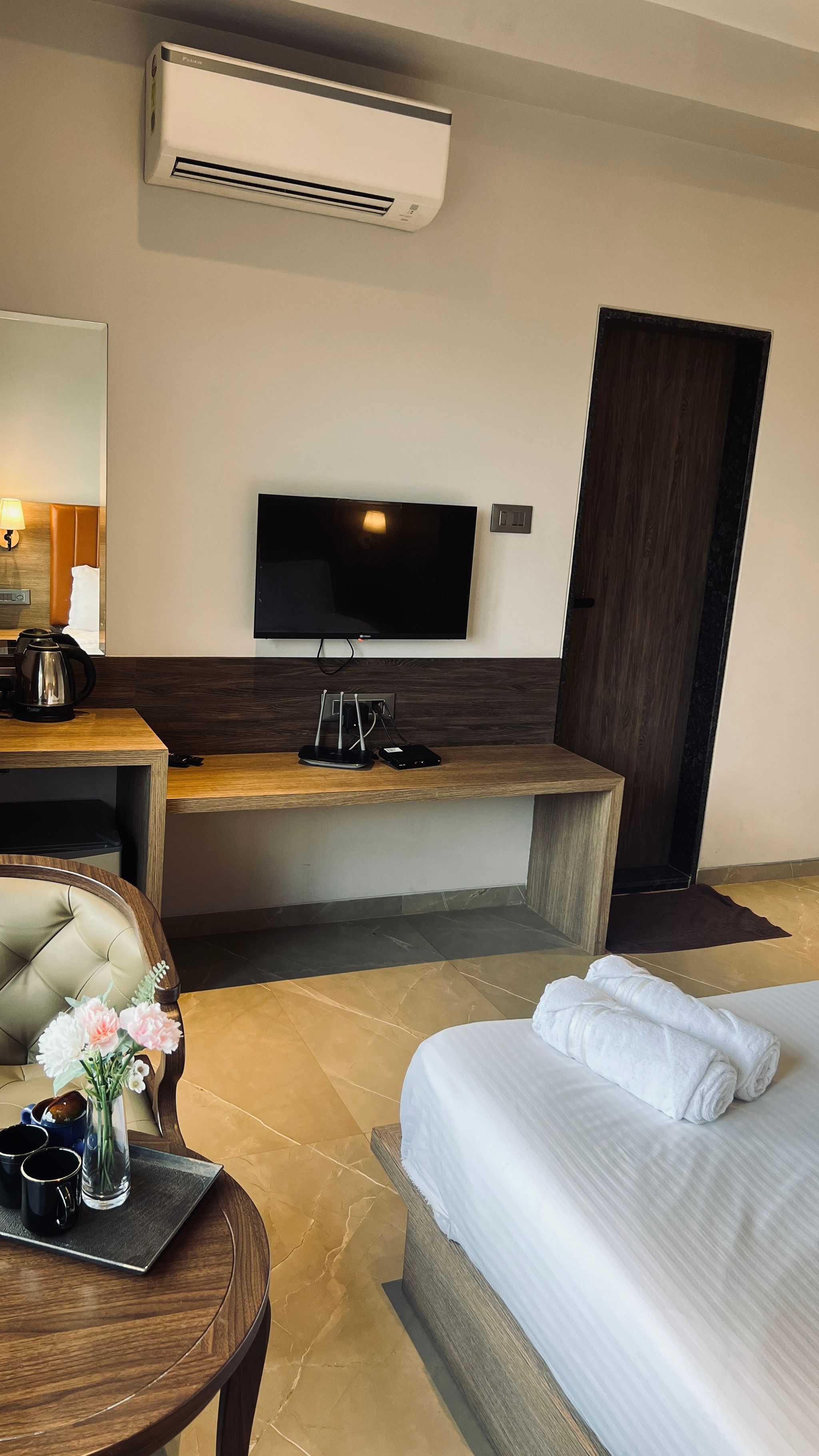 Jumbo Serene Classic Room 6