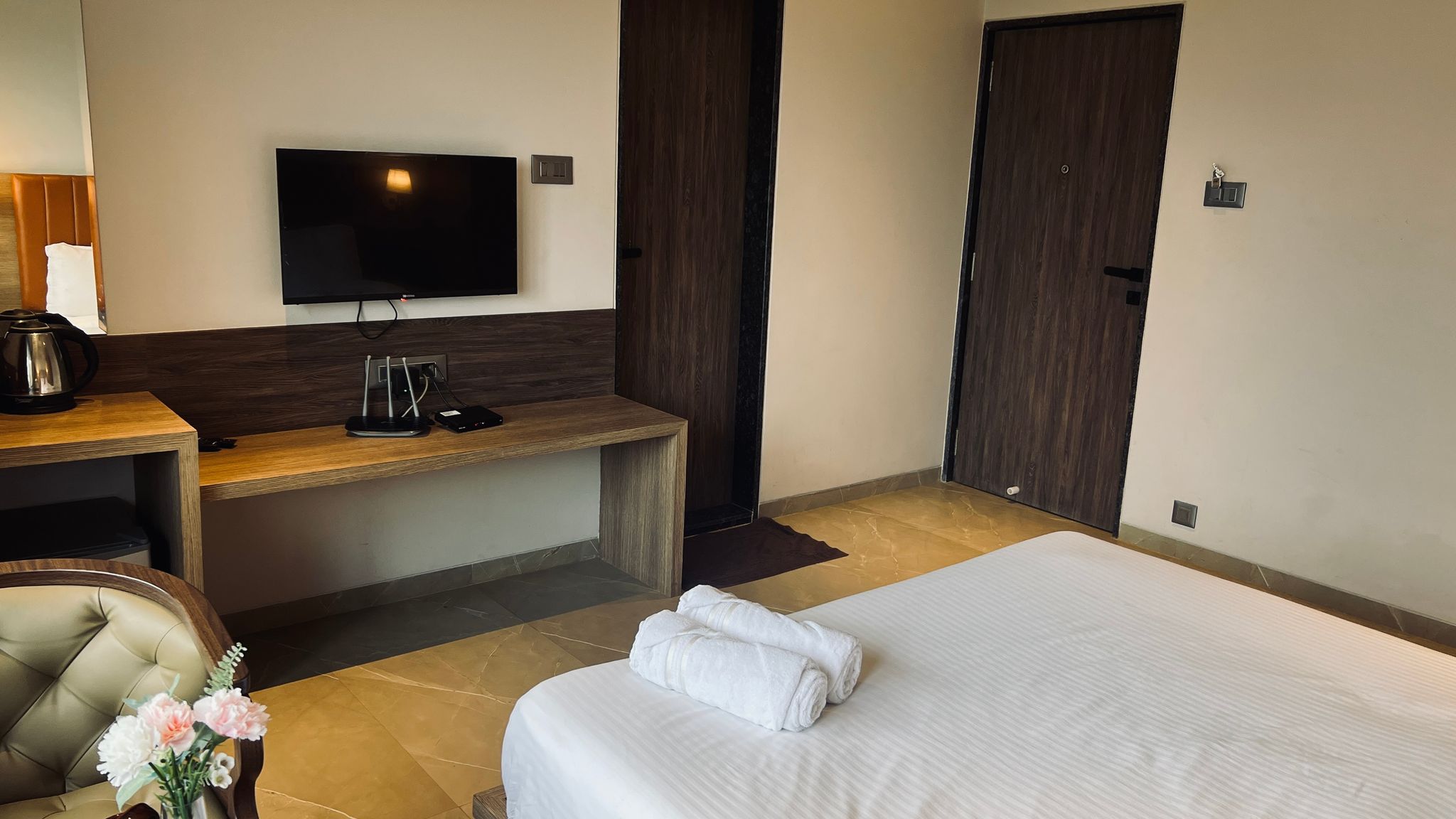 Jumbo Serene Classic Room 2