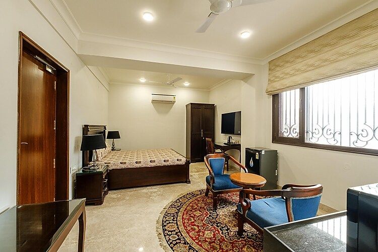 Palm 34  Master Family Studio Suite