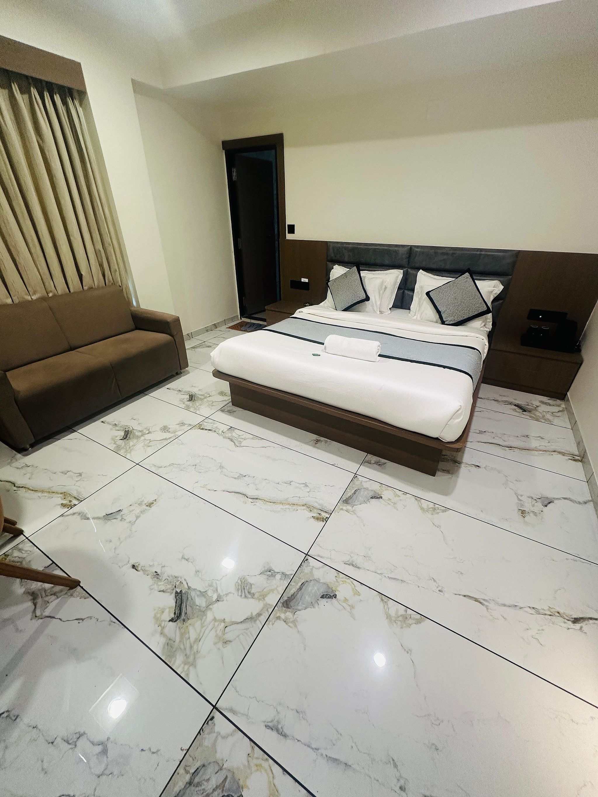 Hotel Radhey Inn Non Ac Room