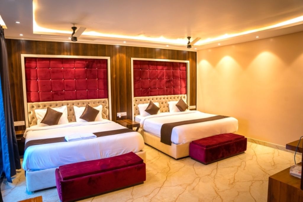 Gold Twin Room