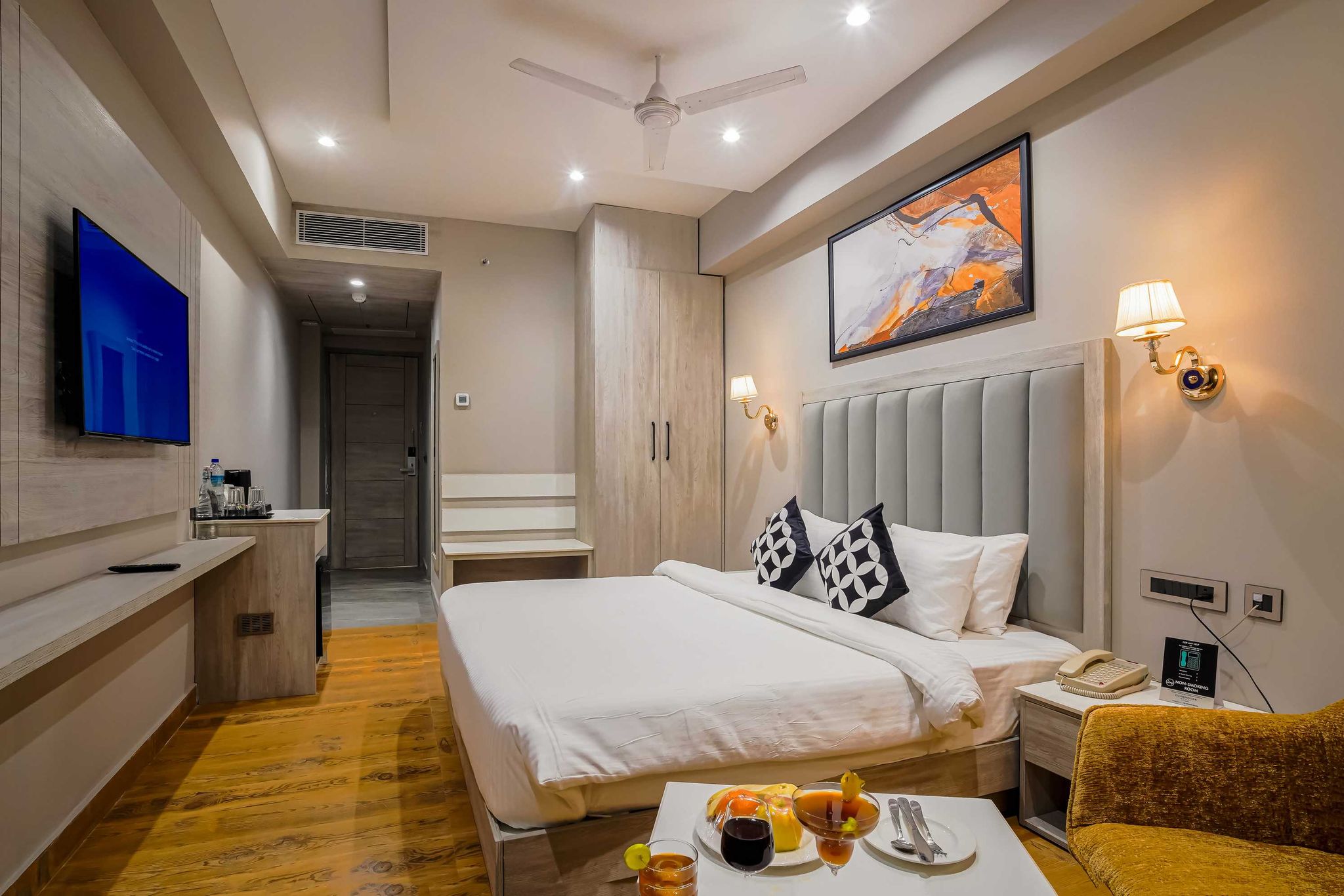 Clubhouse Hotel Chandigarh Mohali Classic Room