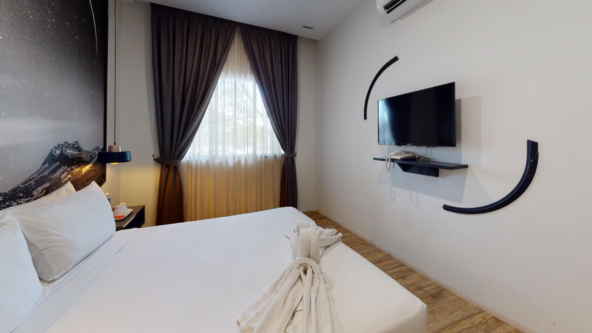 Premium Room Queen Bed