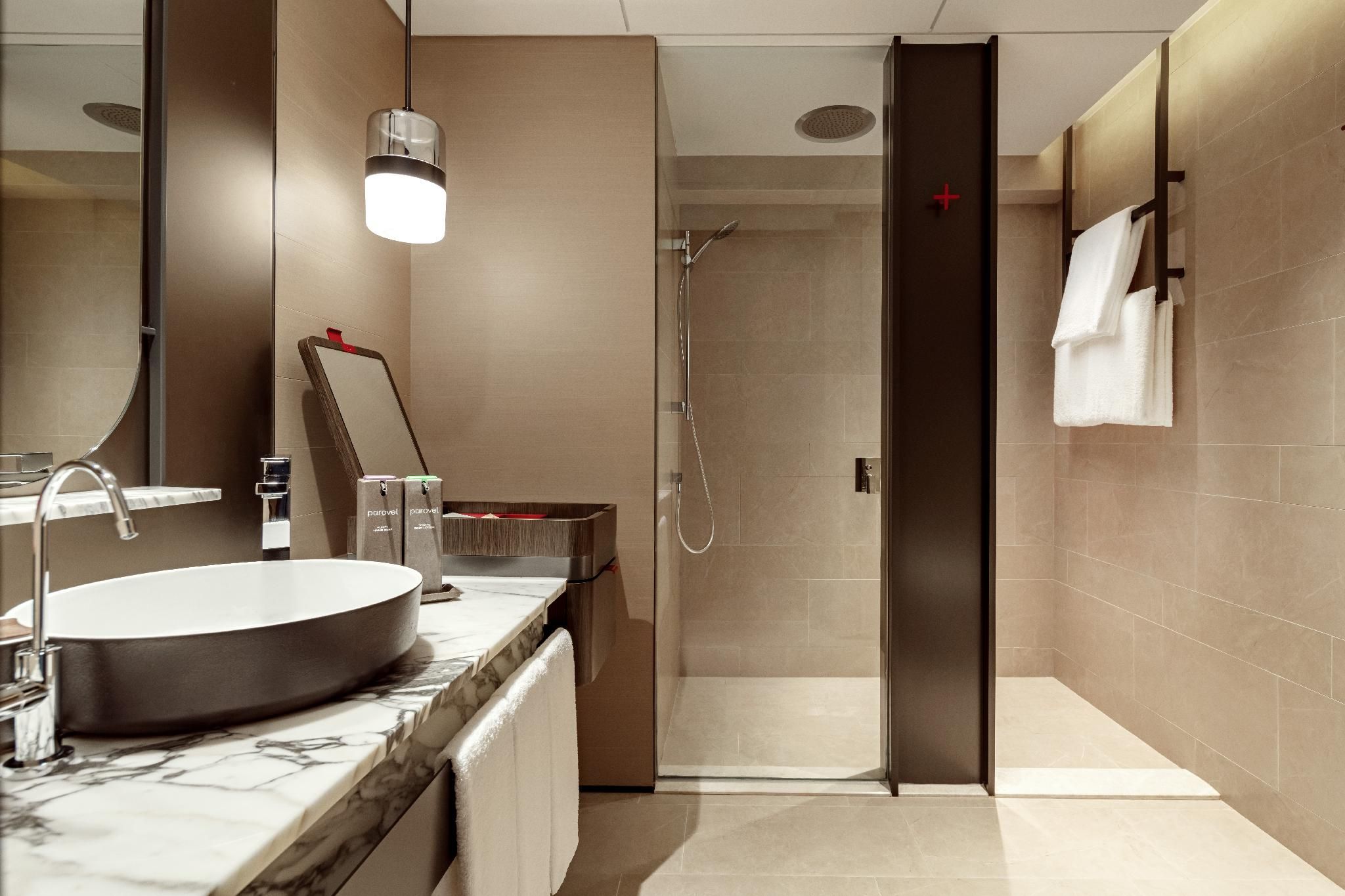 Swiss Prestige Marina Bay, 2 Doubles, Balcony, Marina Bay View