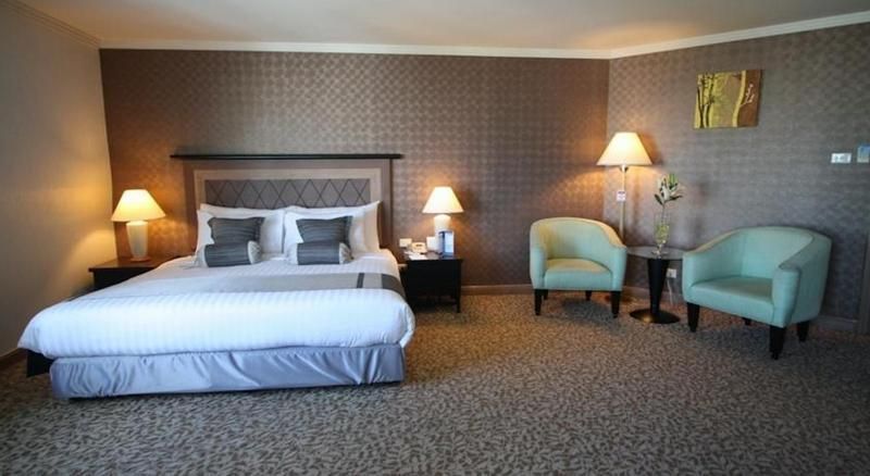 Room #2736543