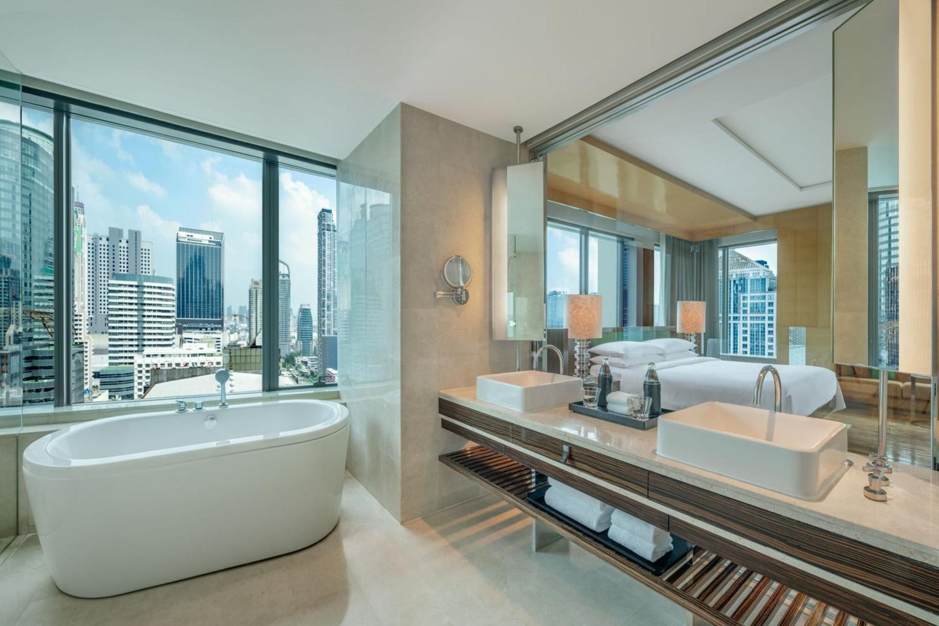 Club Lounge Access, 1 Bedroom Studio Suite, 1 King, Corner Room