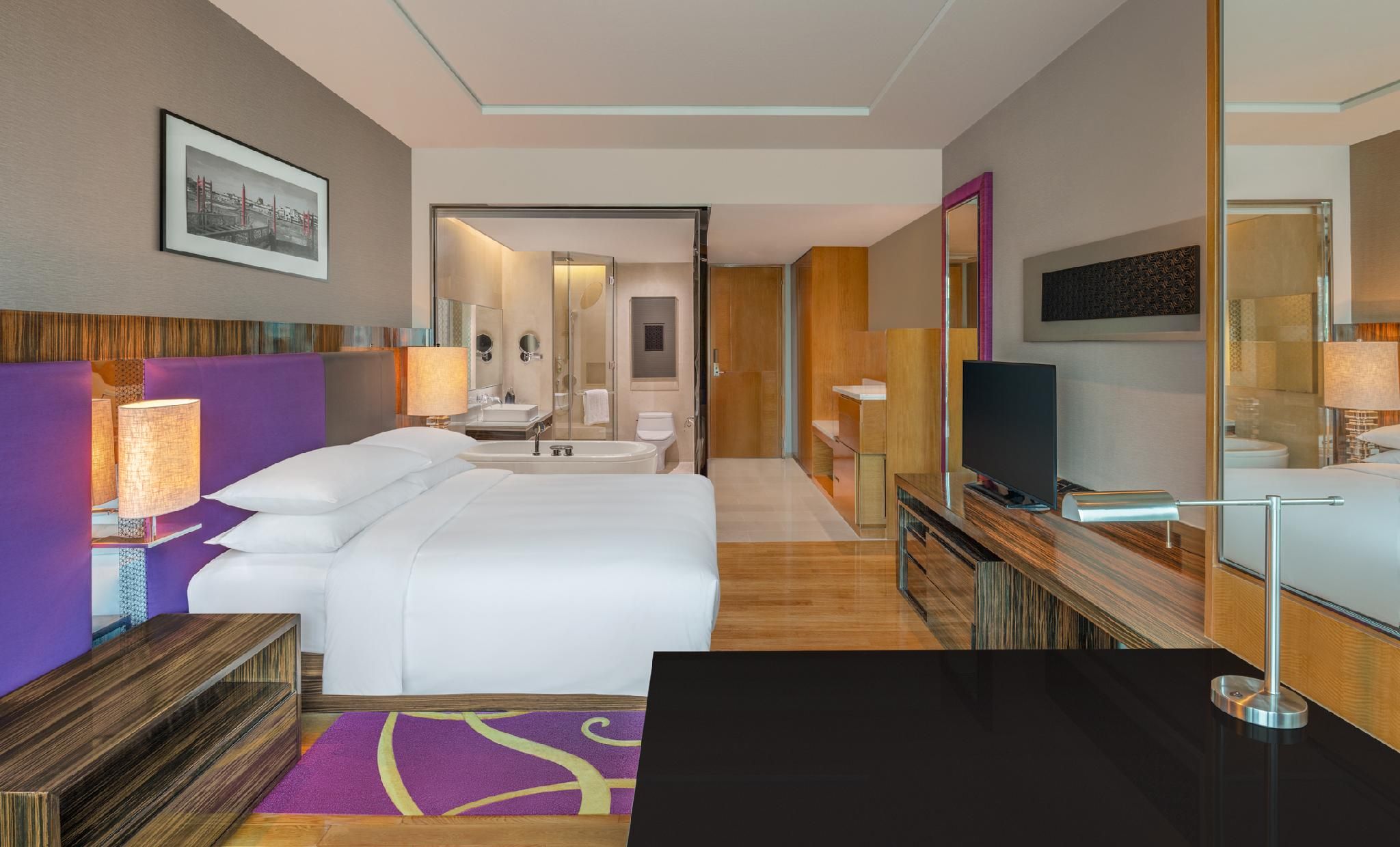 Guest Room, 1 King