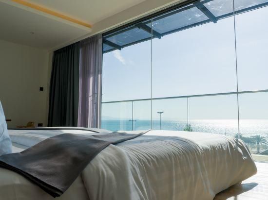 AUBERGE SHINTAKE One-Bedroom Apartment