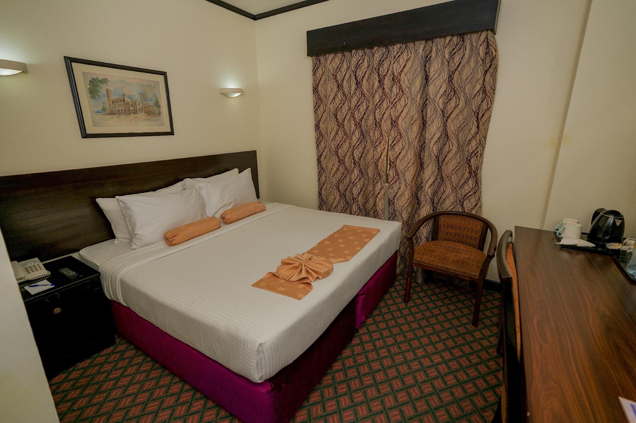 GSS Palace Hotel  Double Room 13