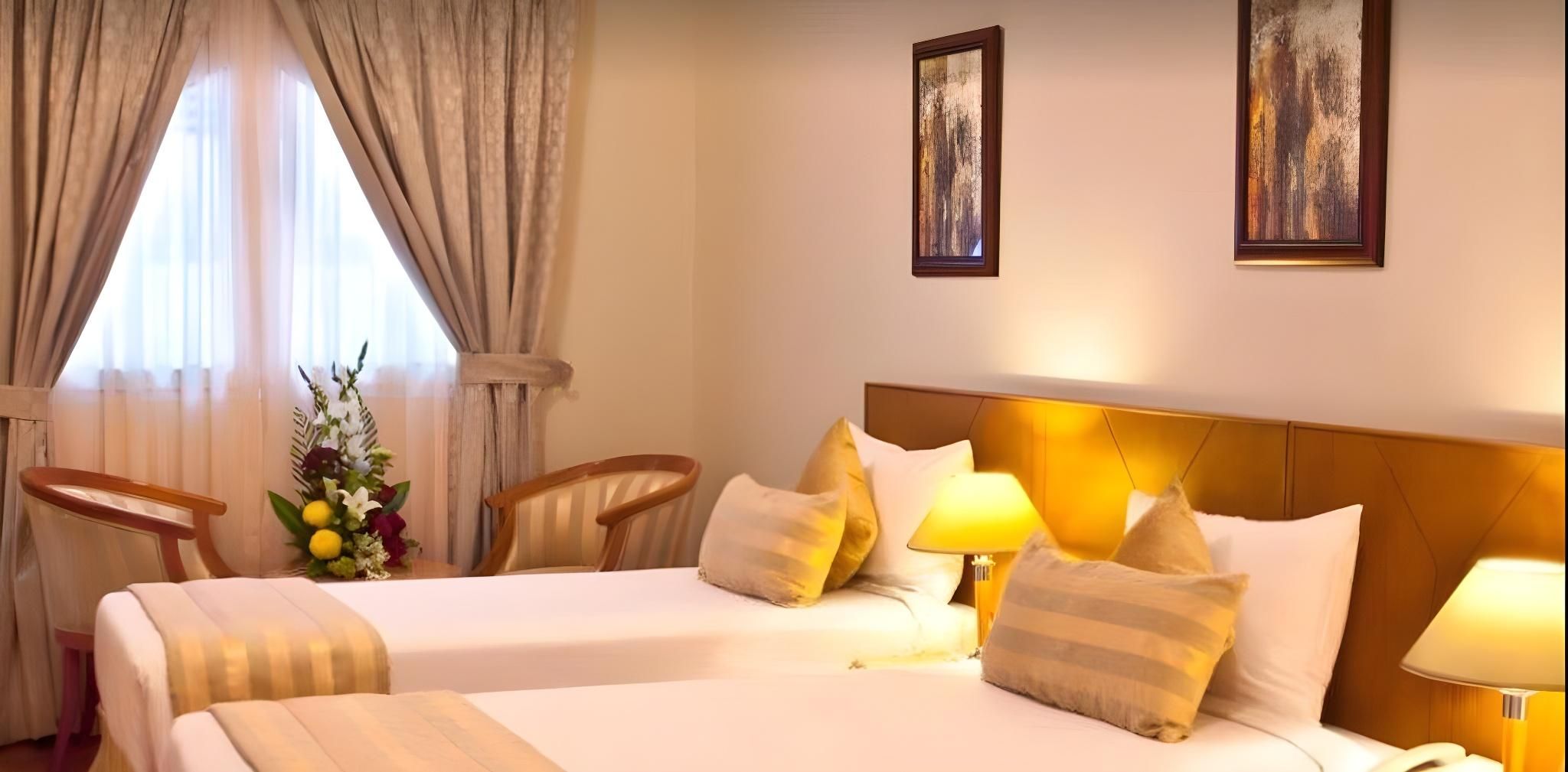 Landmark Plaza Hotel Standard Room 12