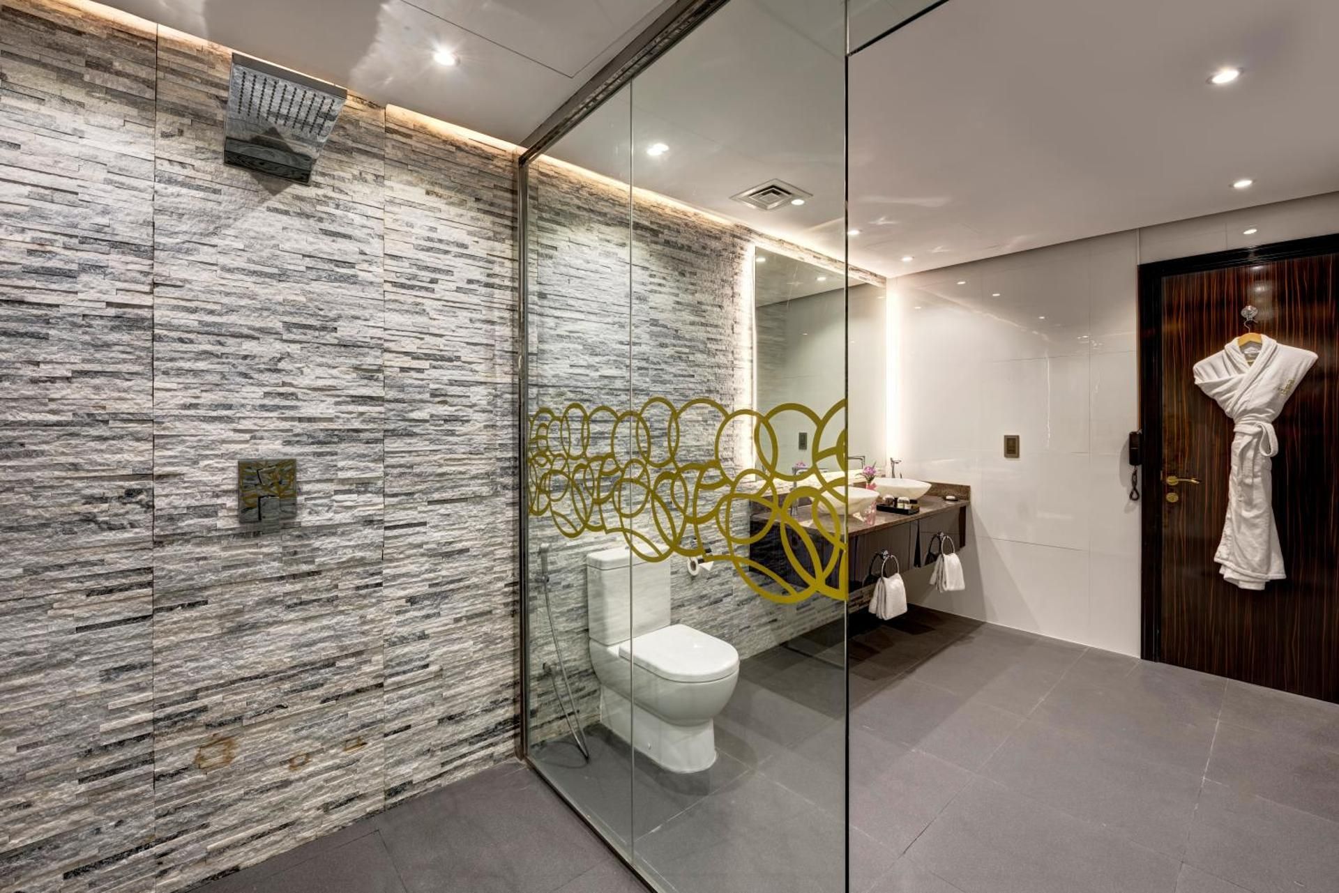 5 Bedroom Penthouse Suite - 360 Panoramic 360 Sea and Burj Views - Top Floor (72nd)