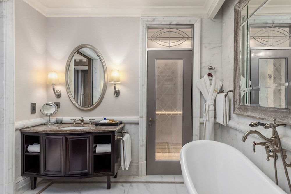 Al Habtoor Palace - Preferred Hotels & Resorts Deluxe Room, 2 Queen Beds 3