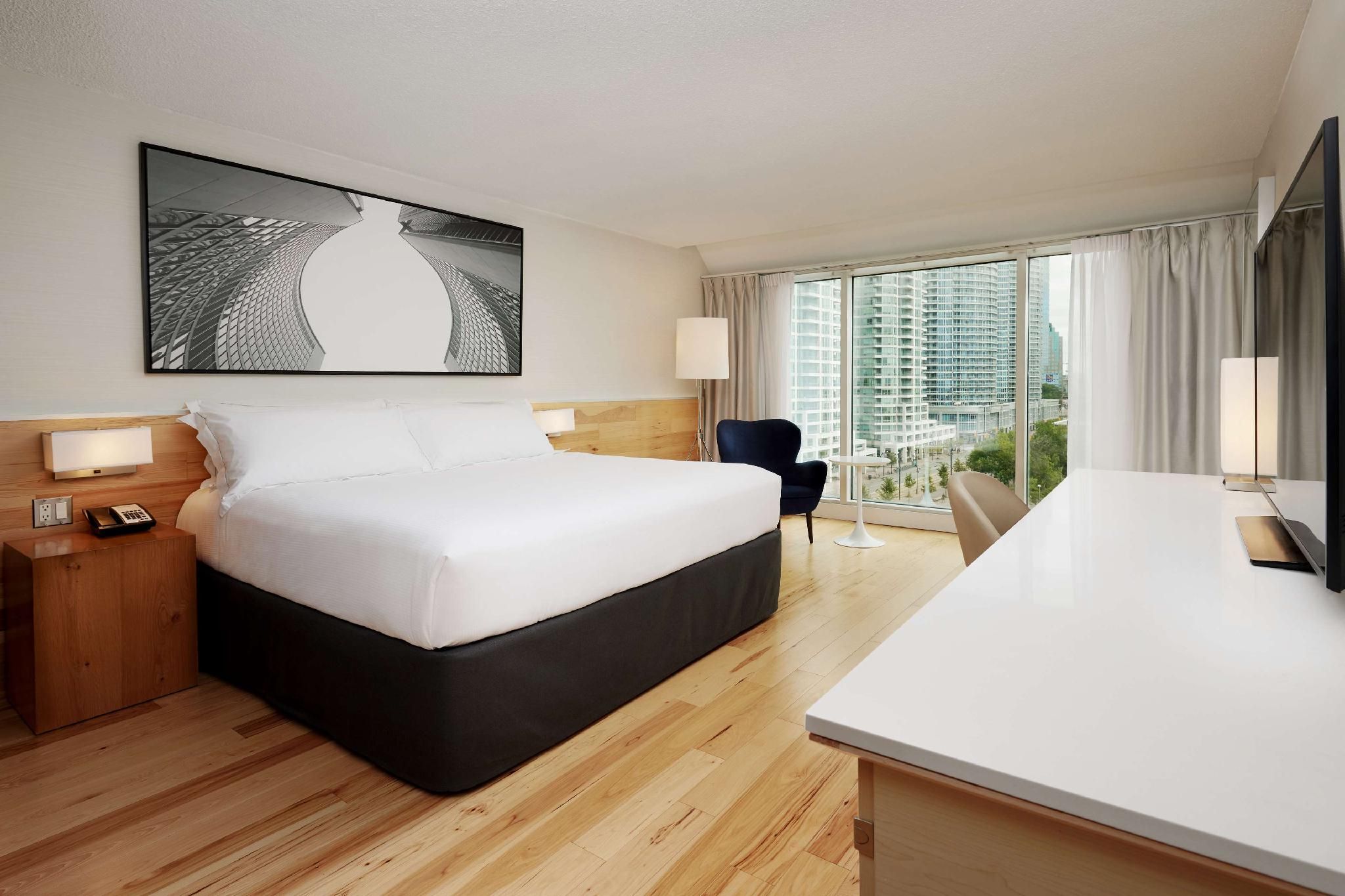 Premium Room-King Bed-Lakeview