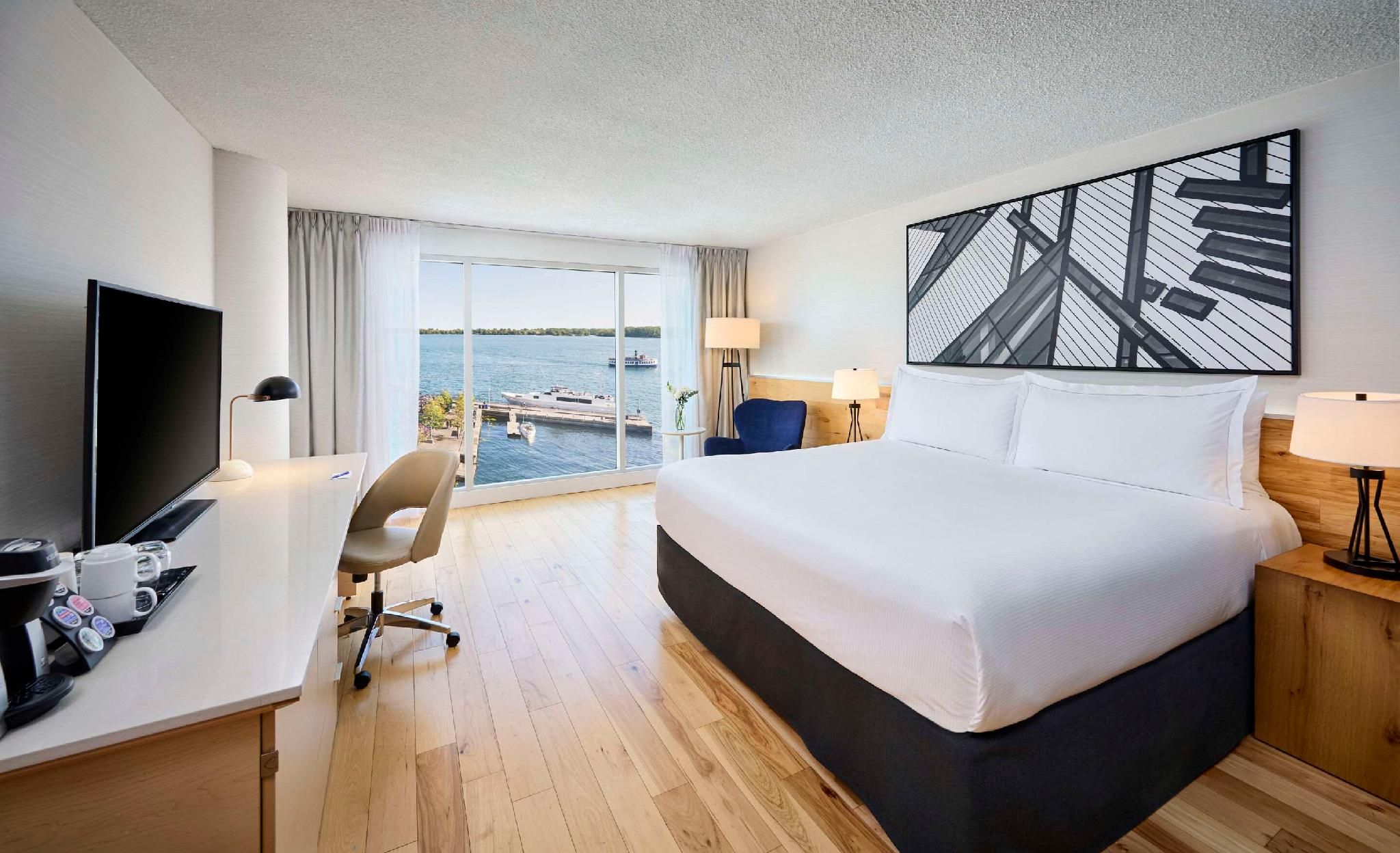 Premium Room-King Bed-Lakeview