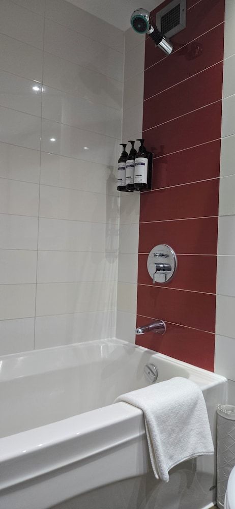 Hyatt Regency Toronto Room, 2 Double Beds 5