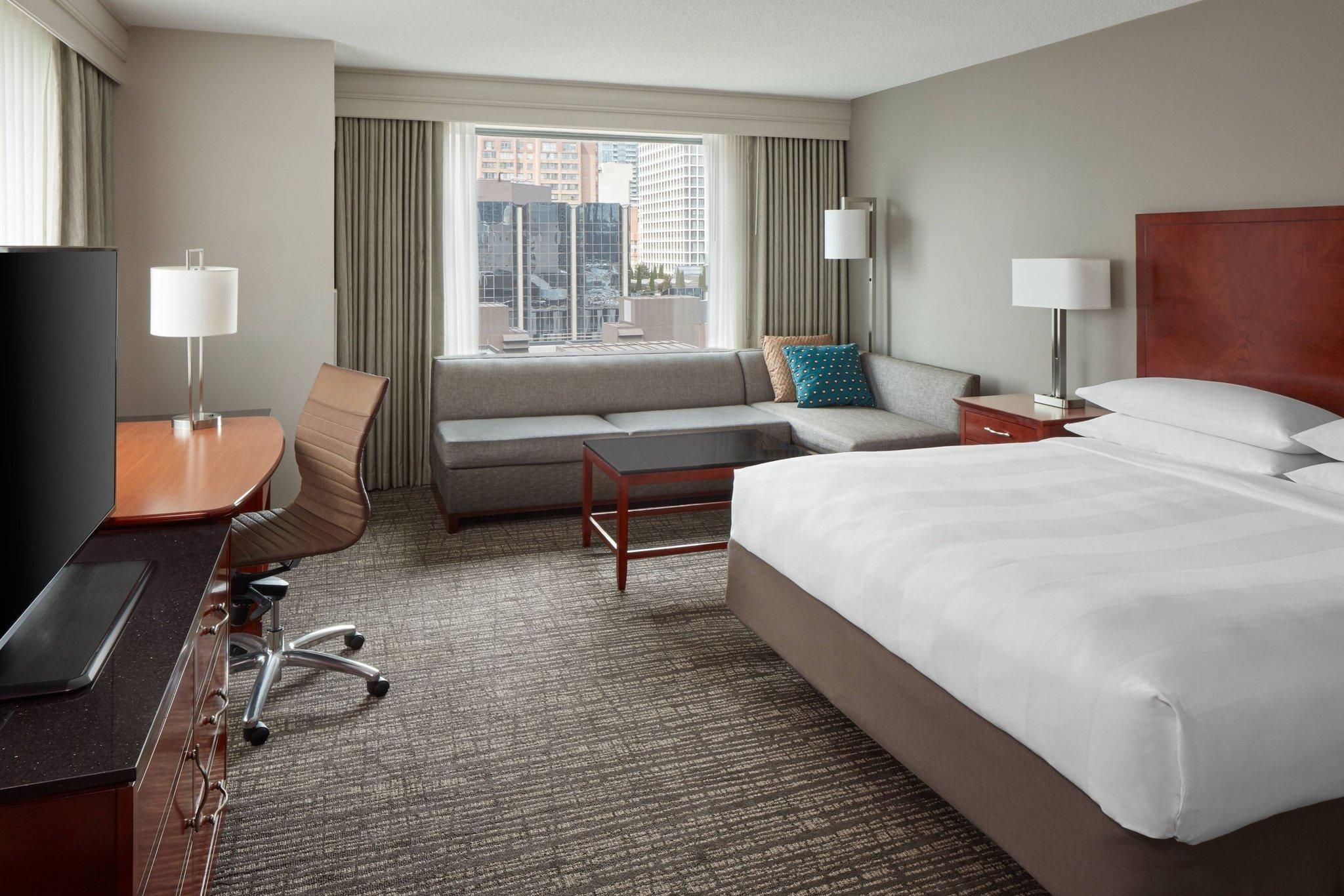 Guest room, 1 King, Sofa bed, Corner room