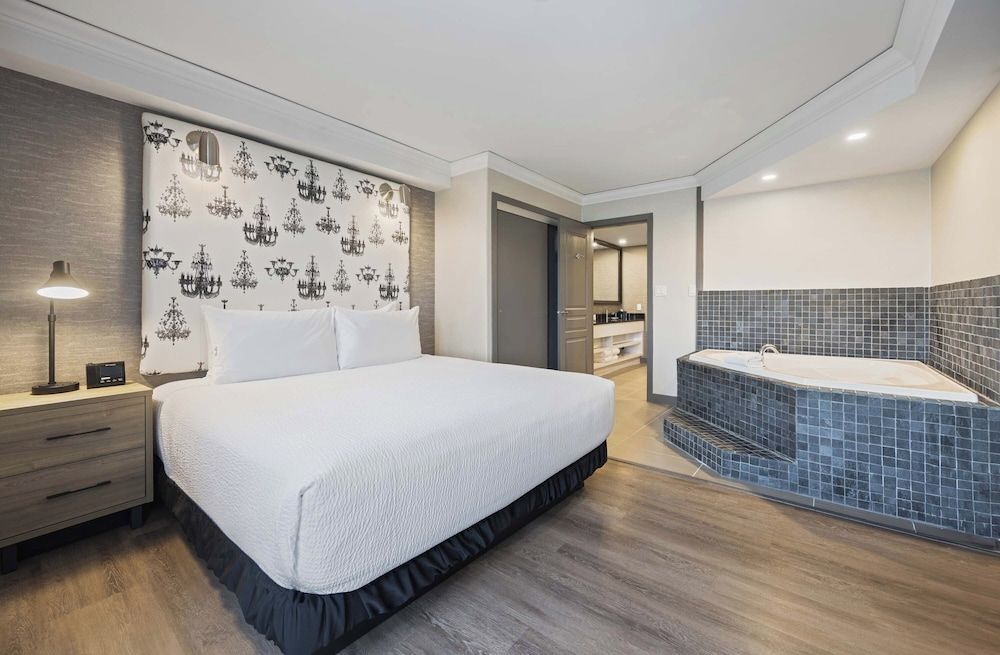 Penthouse, 1 King Bed with Sofa bed, Kitchen